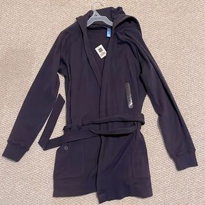 BRAND NEW Navy Blue Cardigan from the Gap.  Size S, 96% cotton, 4% spandex